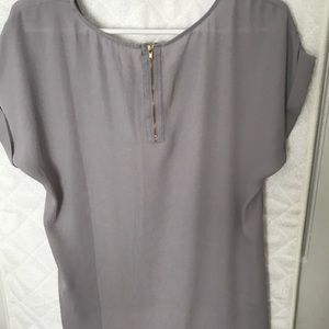 Gray top